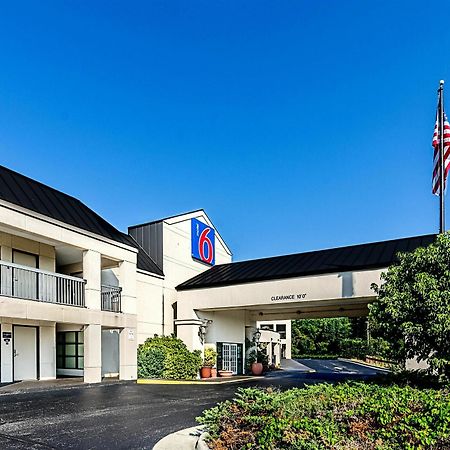 Travelodge By Wyndham Roanoke Hot Springs Exterior photo